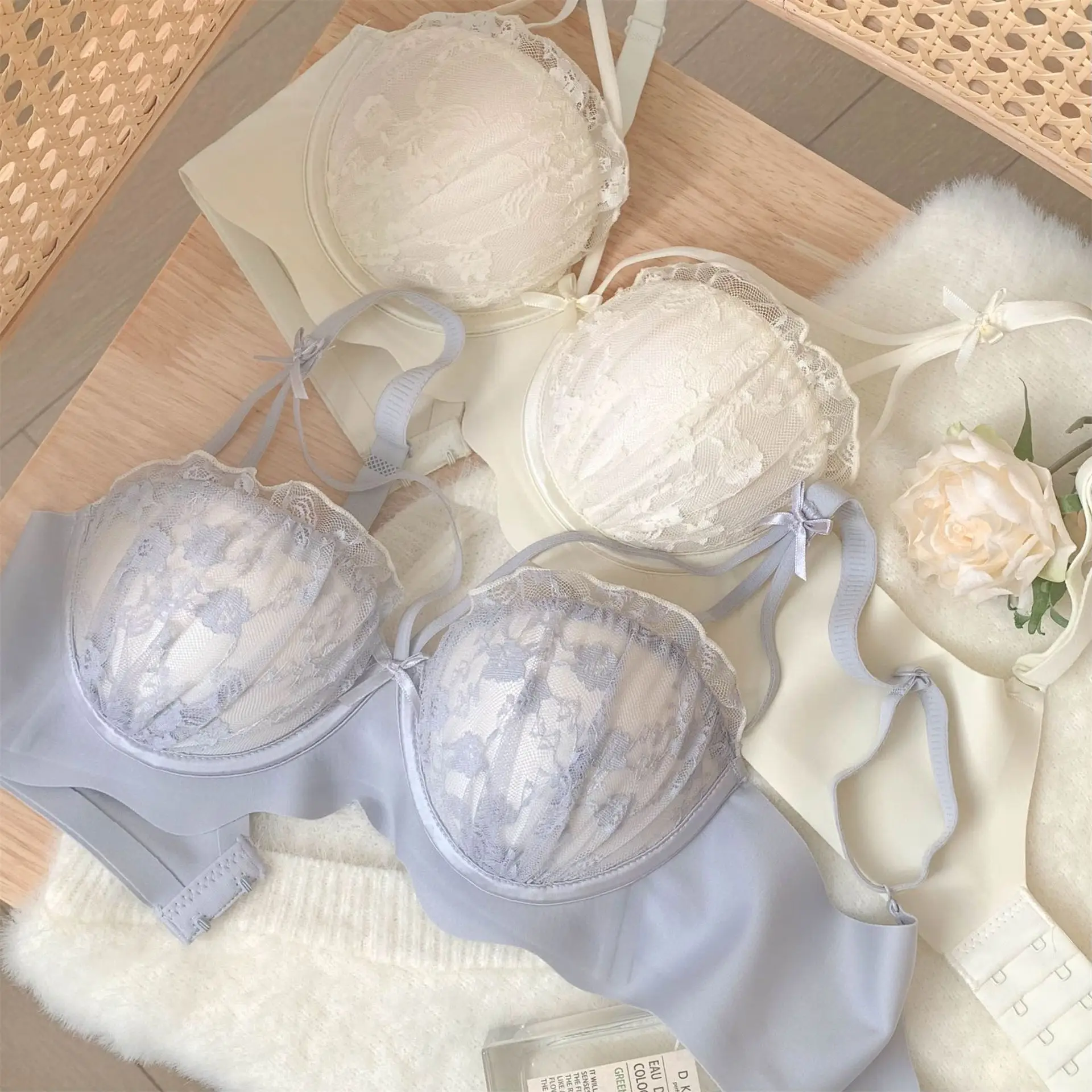 Women's Push Up Wireless Underwear Cream White Anti Sagging — feature 6