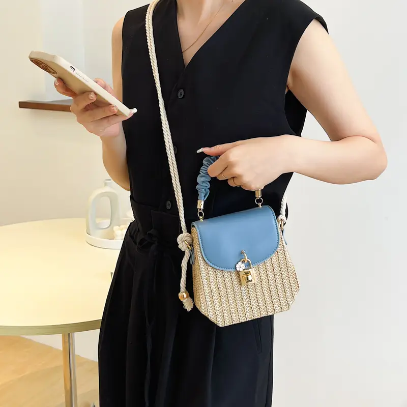Women's Straw Crossbody Bag Brown 2023 - Image 8