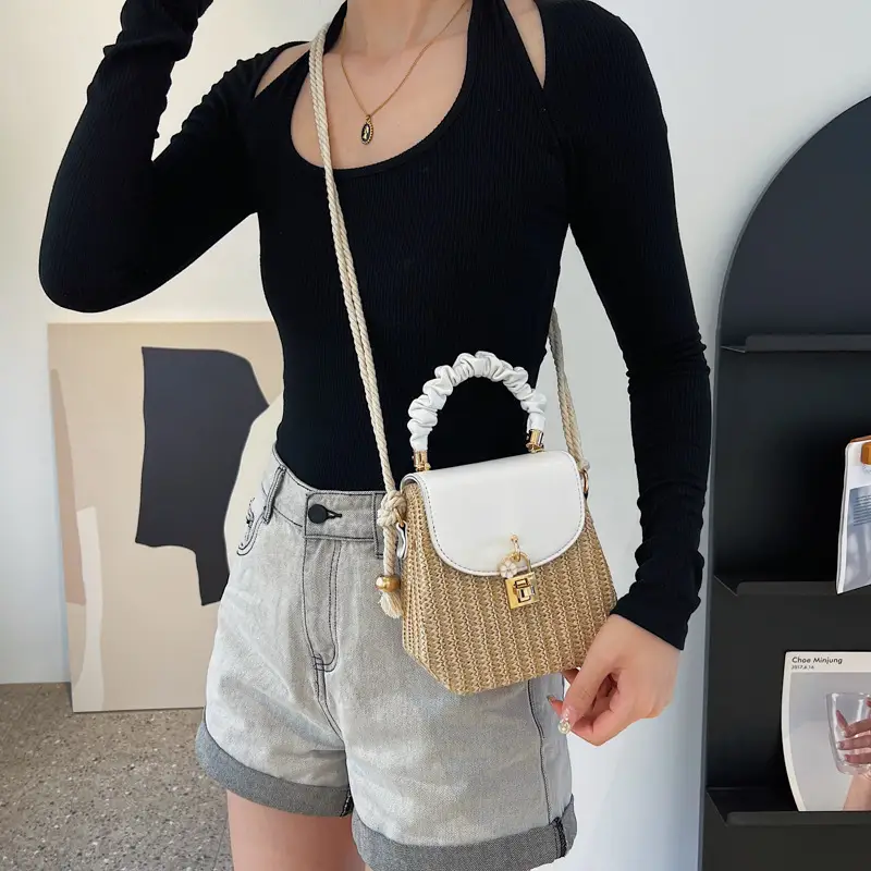Women's Straw Crossbody Bag Brown 2023 - Image 9