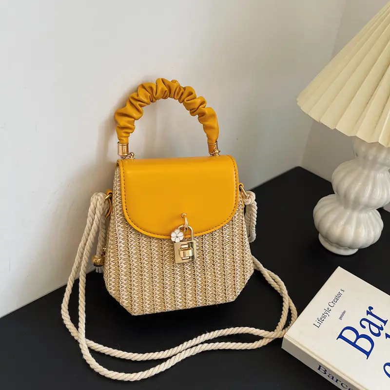 Women's Straw Crossbody Bag Brown 2023 - Image 5
