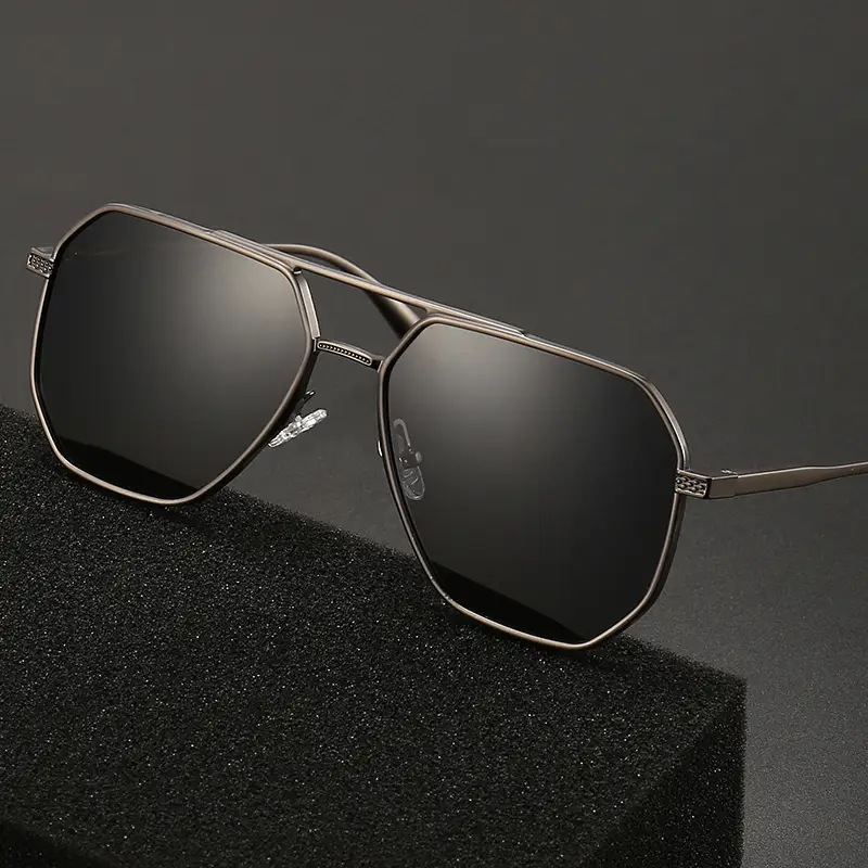 Men's Polarized Sunglasses Black Frame Aviator Color Changing