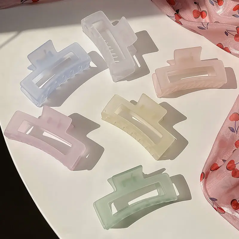 Transparent Frosted Frosted Texture Hair Claw for Women