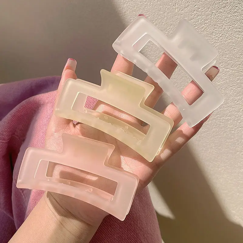 Transparent Frosted Frosted Texture Hair Claw for Women