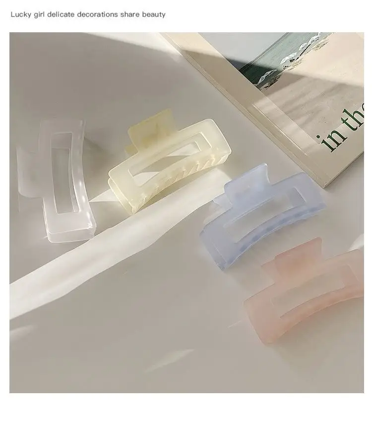 Transparent Frosted Frosted Texture Hair Claw for Women — feature 9