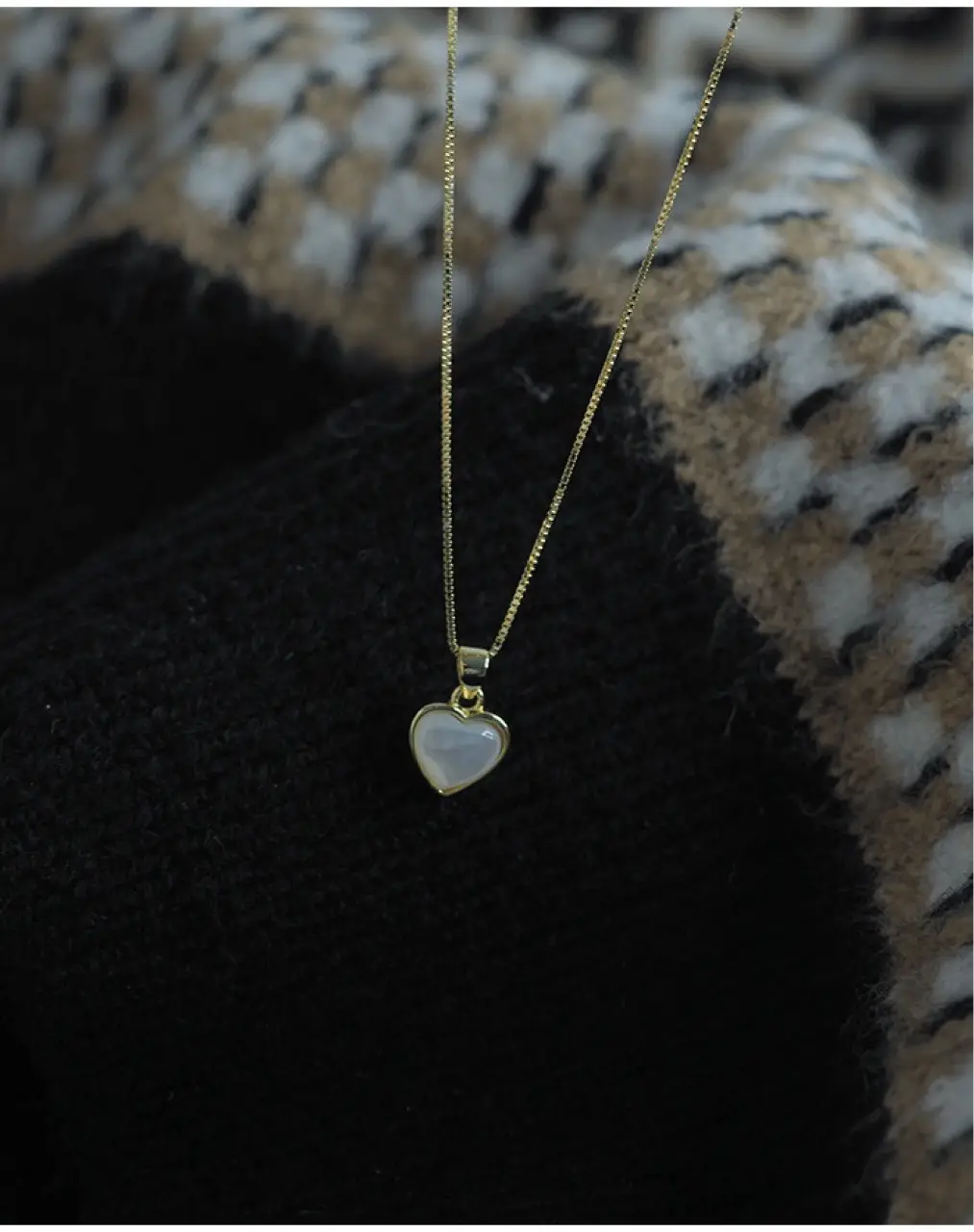 Peach Heart Necklace for Women 14K Gold — feature 7