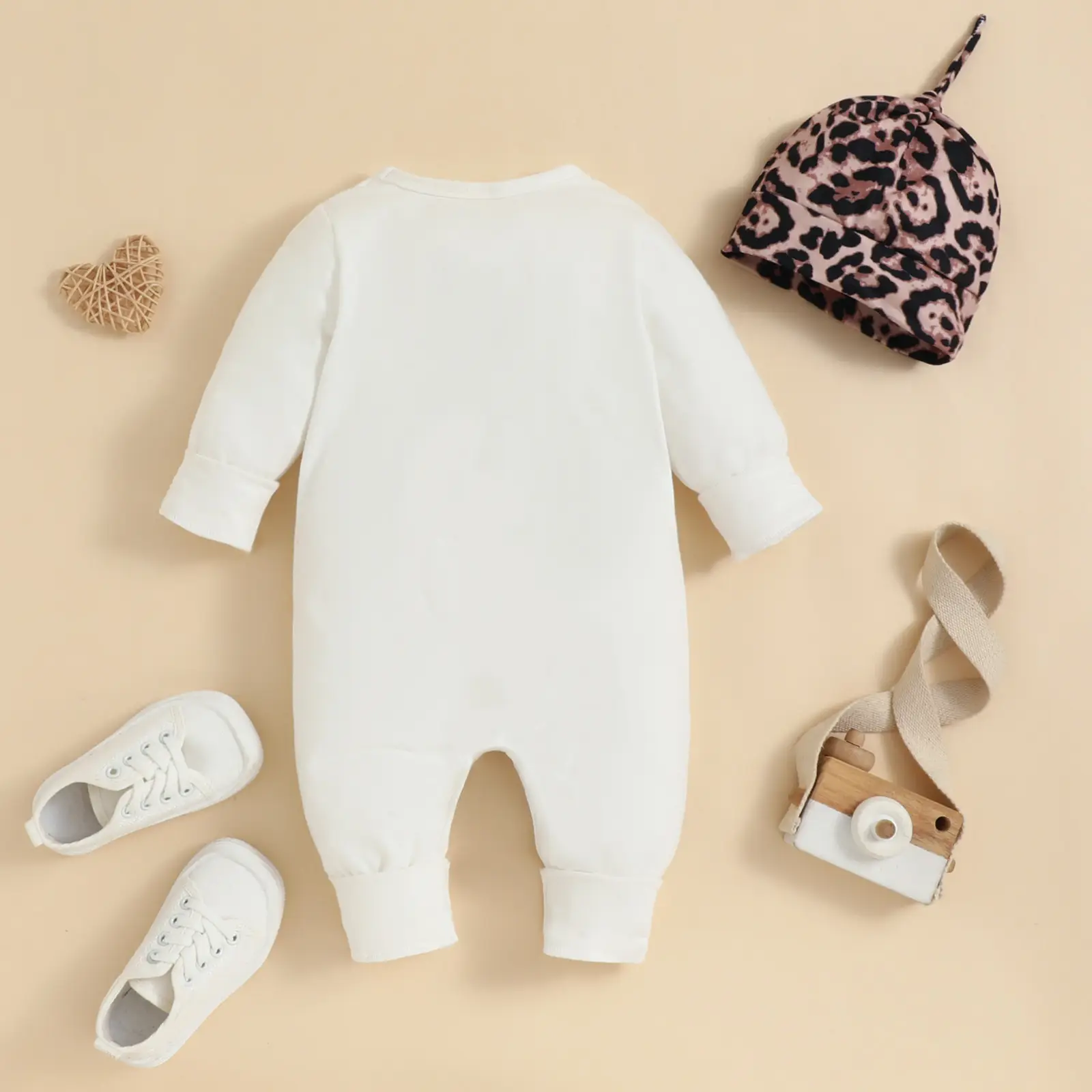 Baby Love Long Sleeve Cotton Climbing Suit White Heart Design — feature 5