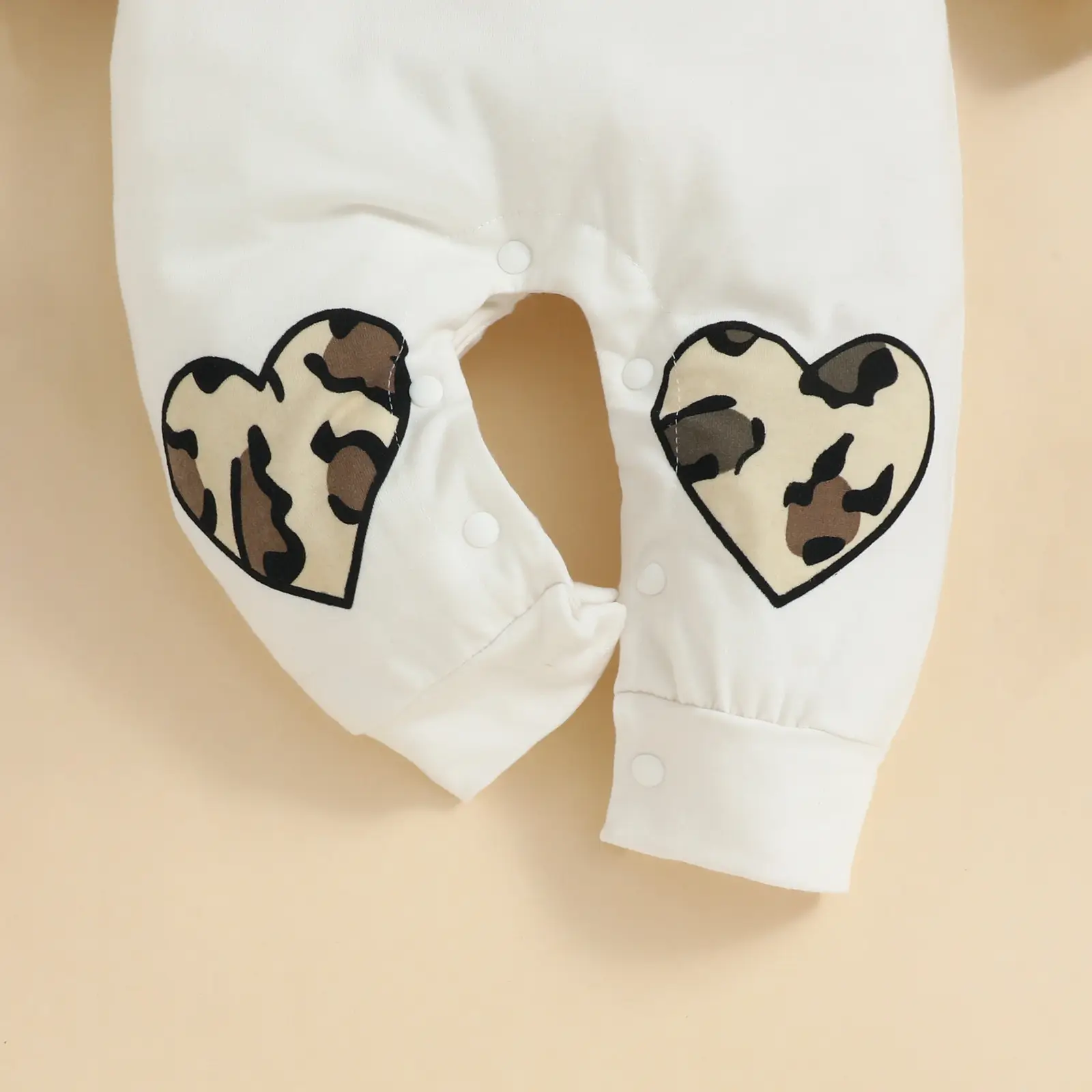 Baby Love Long Sleeve Cotton Climbing Suit White Heart Design — feature 9