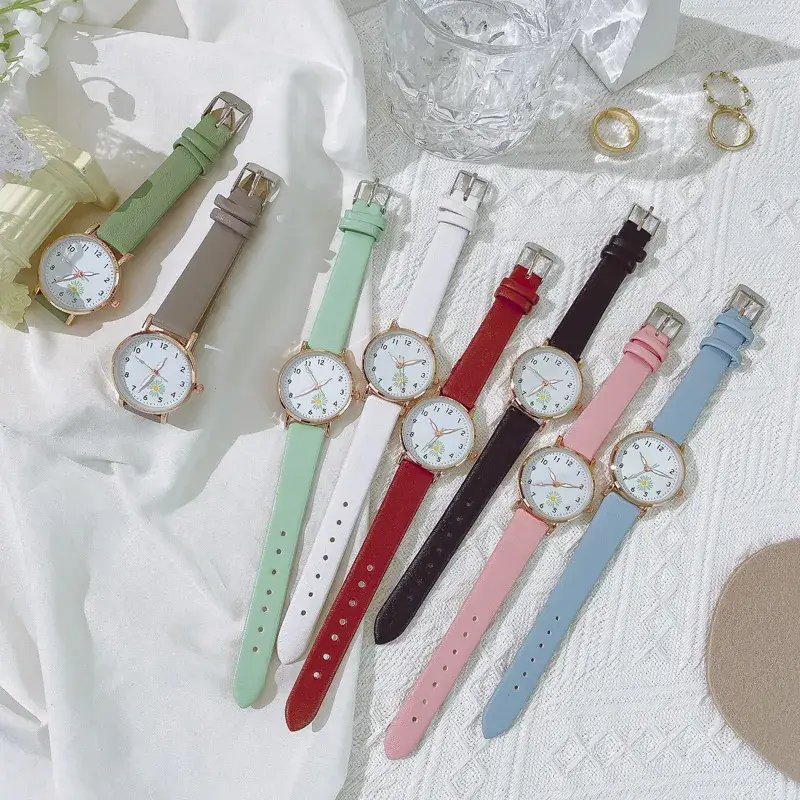 Daisy Retro Women's Quartz Watch with Star Chain - Image 5