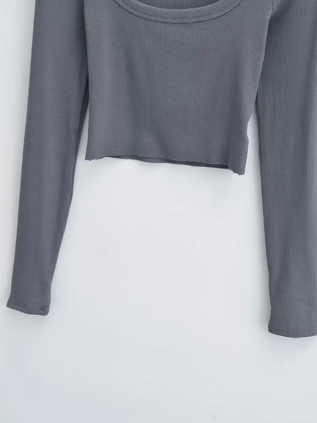Black Long Sleeve Round Neck Slimming T-Shirt for Women — feature 13