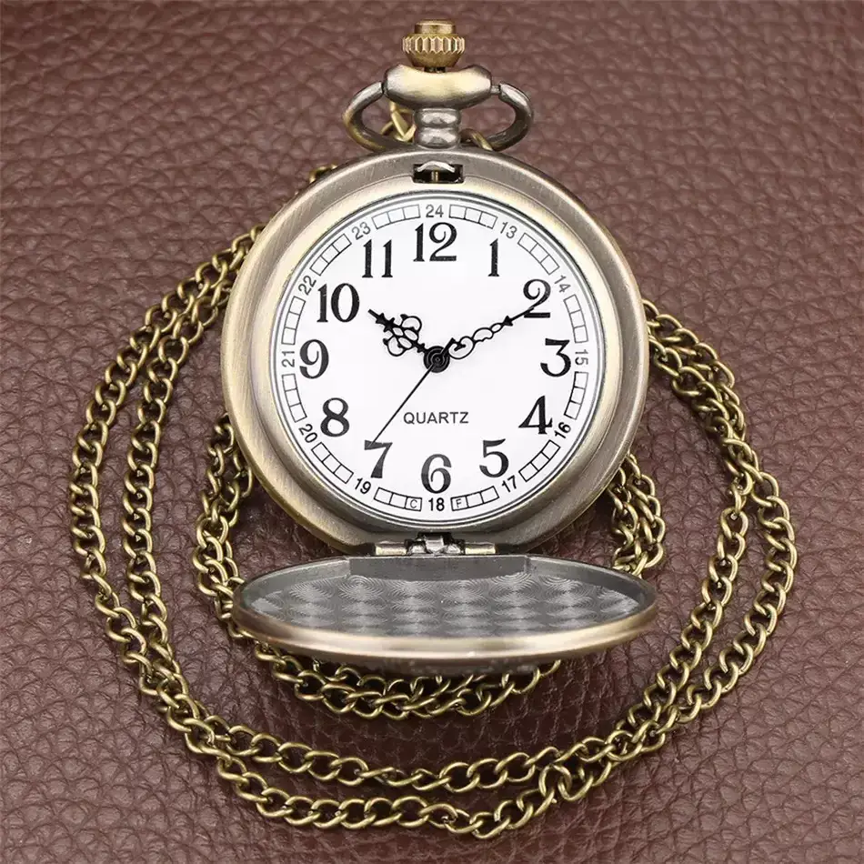 Retro Bronze Wild Wolf Pocket Watch with Gold Chain - Image 7