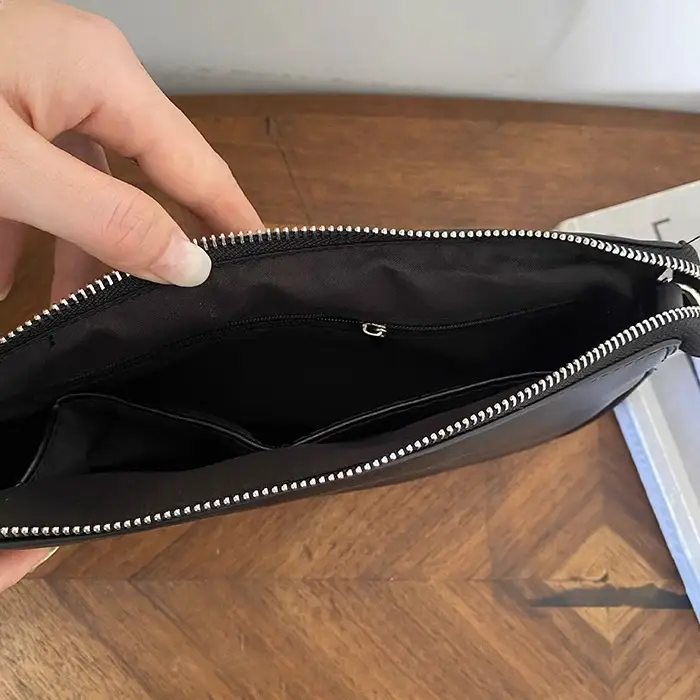 2025 Black Chain Shoulder Bag Hobo Armpit Design — feature 10