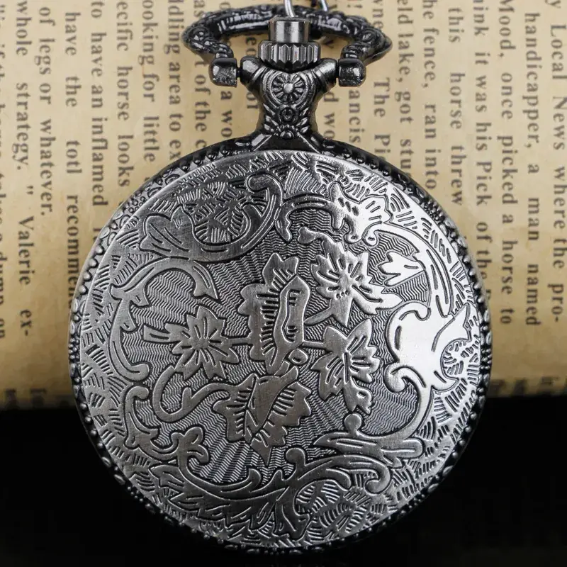 Jack Skull Pocket Watch with Devil Quartz Design — feature 7
