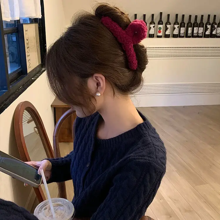 13CM Black Plush Hairpin Clip for Women - Image 11