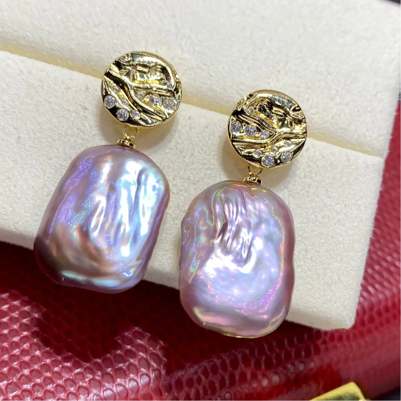 Pink & Purple Pearl Earrings Foreign Trade Special Shape - Image 4