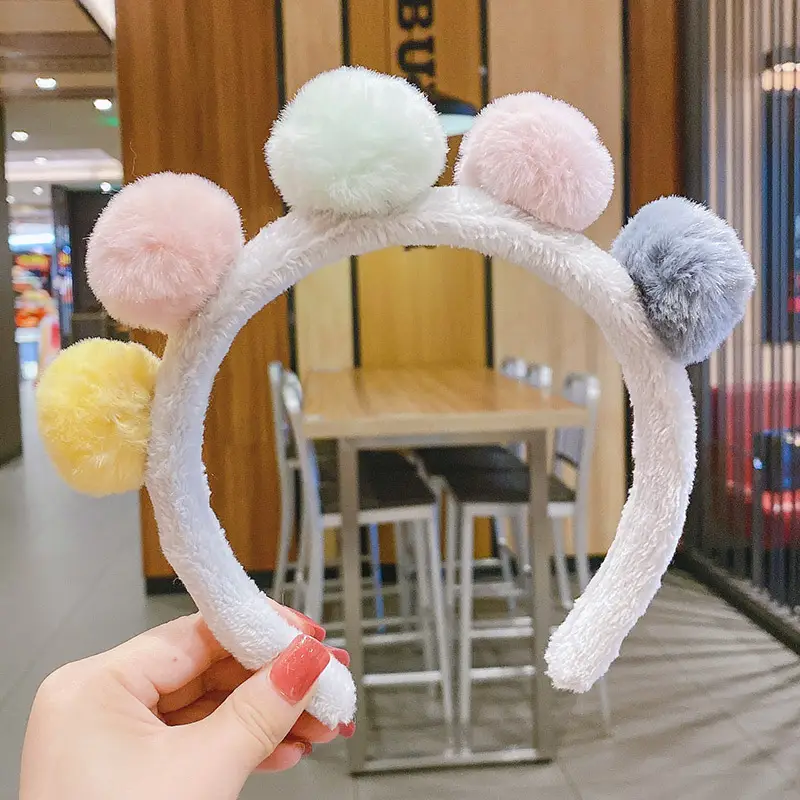 Cute Pom Pom Hairband for Women - Image 7