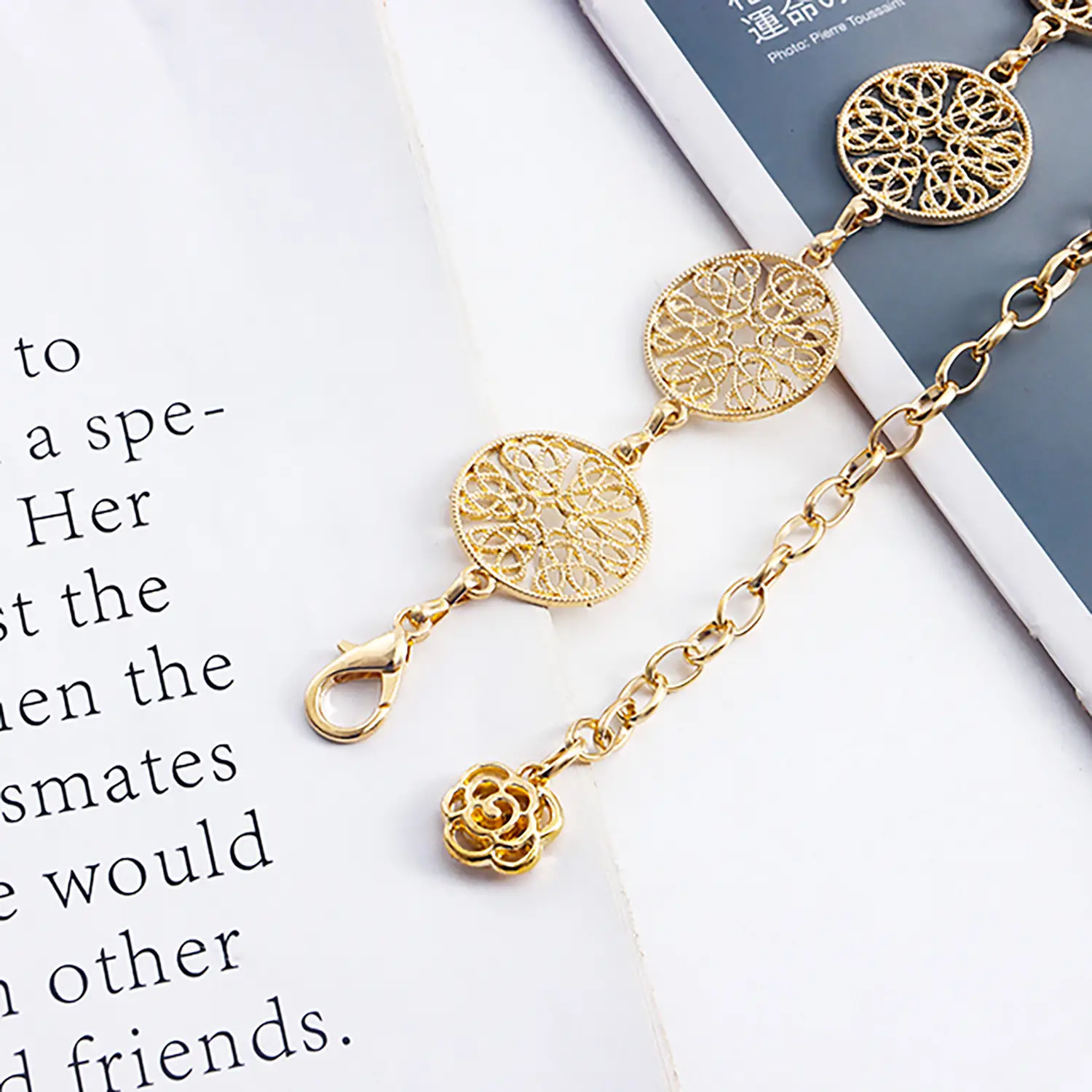 Gold Leaf Hook Waist Chain for Women β feature 8