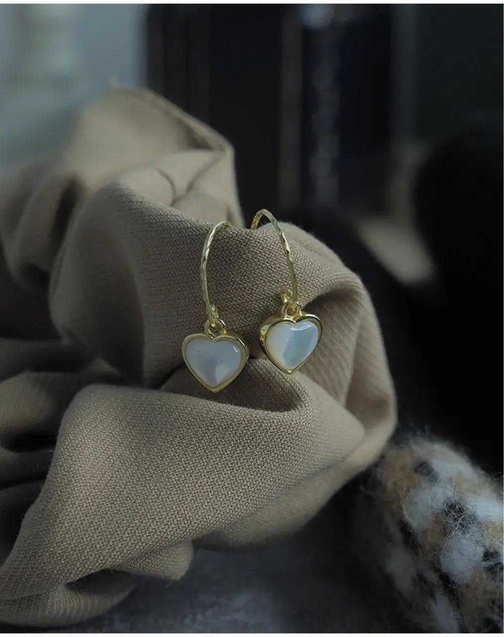 Elegant Pearl Heart Earrings for Women — feature 9