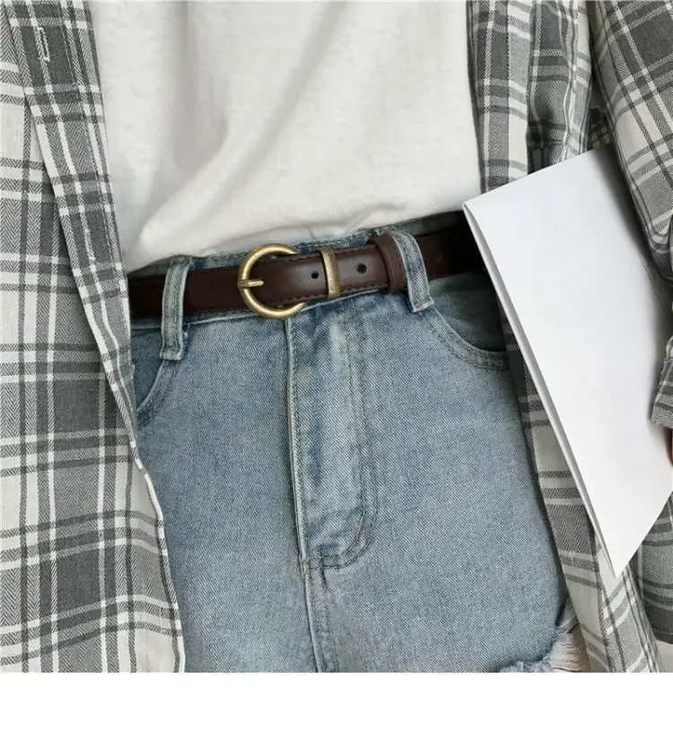 Women's Belt with Jeans & Striped Shirt 2024 Trend β feature 11