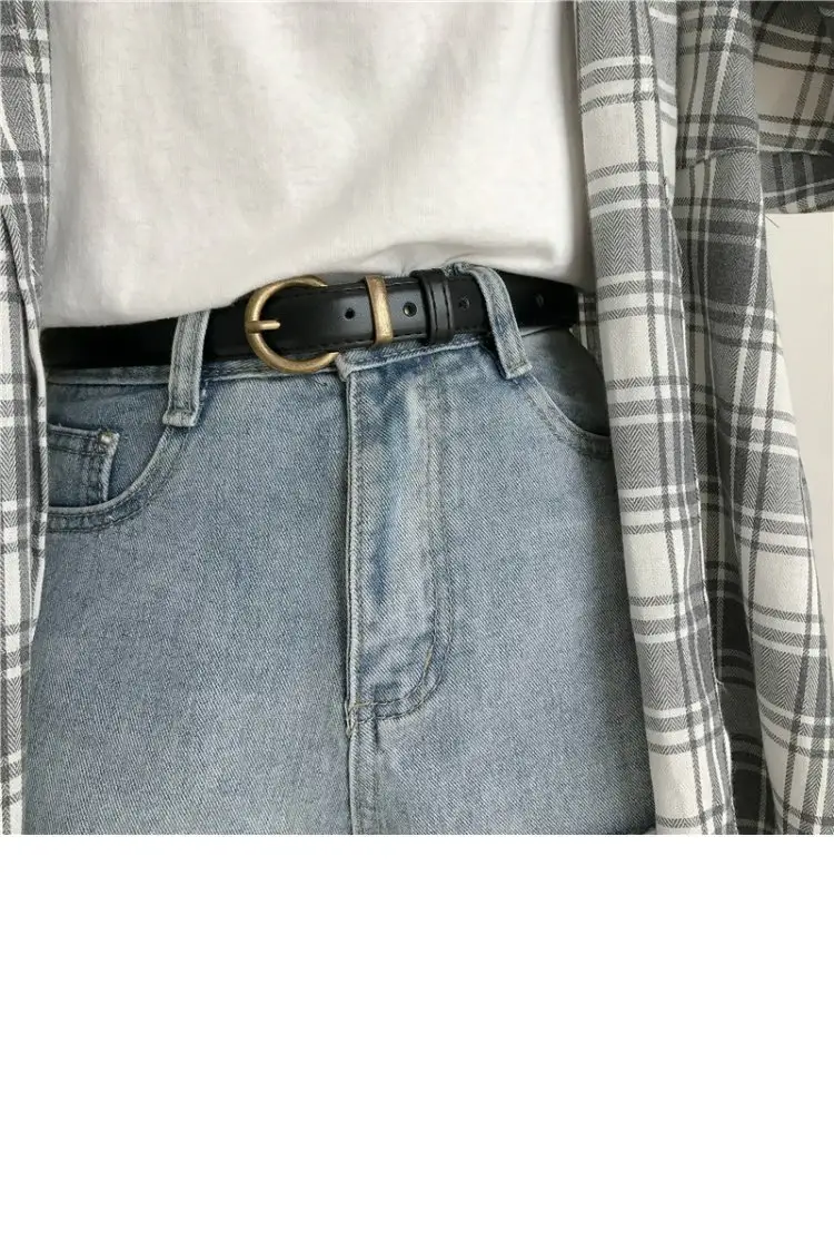 Women's Belt with Jeans & Striped Shirt 2024 Trend β feature 2