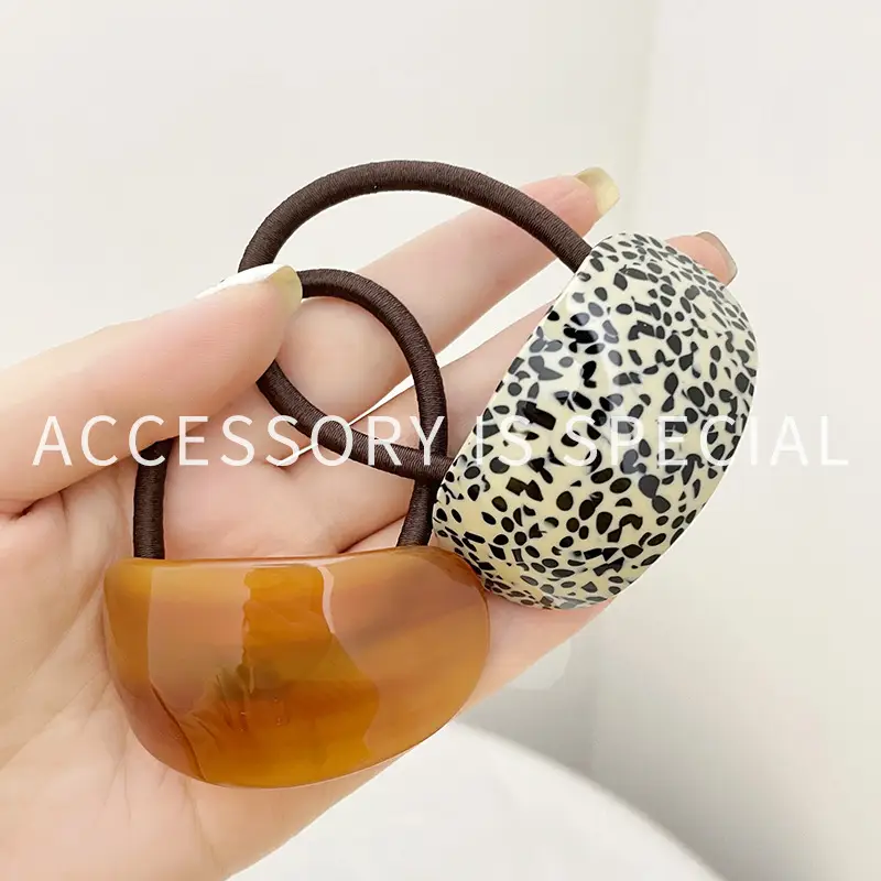 Green Glass Hair Ring with Acetic Acid Rope - Image 8