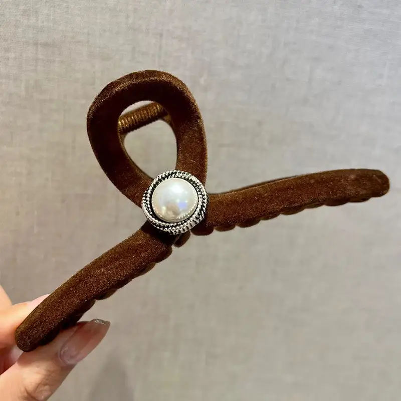 Red Velvet Hair Clip for Women Autumn Winter - Image 10
