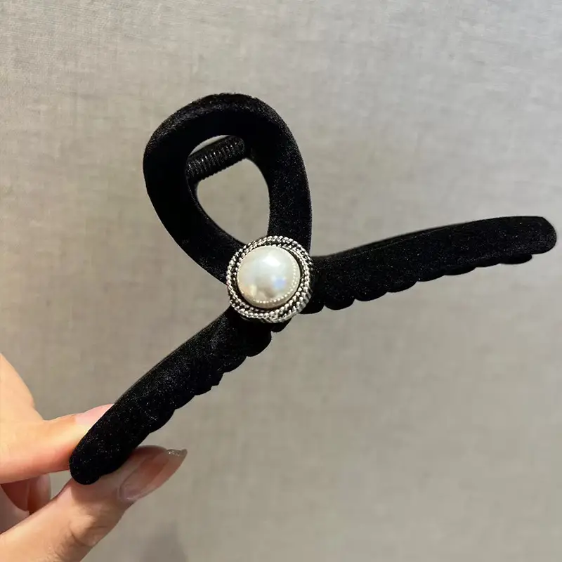Red Velvet Hair Clip for Women Autumn Winter - Image 3