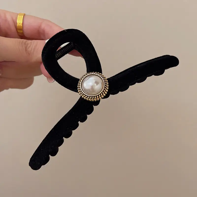 Red Velvet Hair Clip for Women Autumn Winter - Image 6