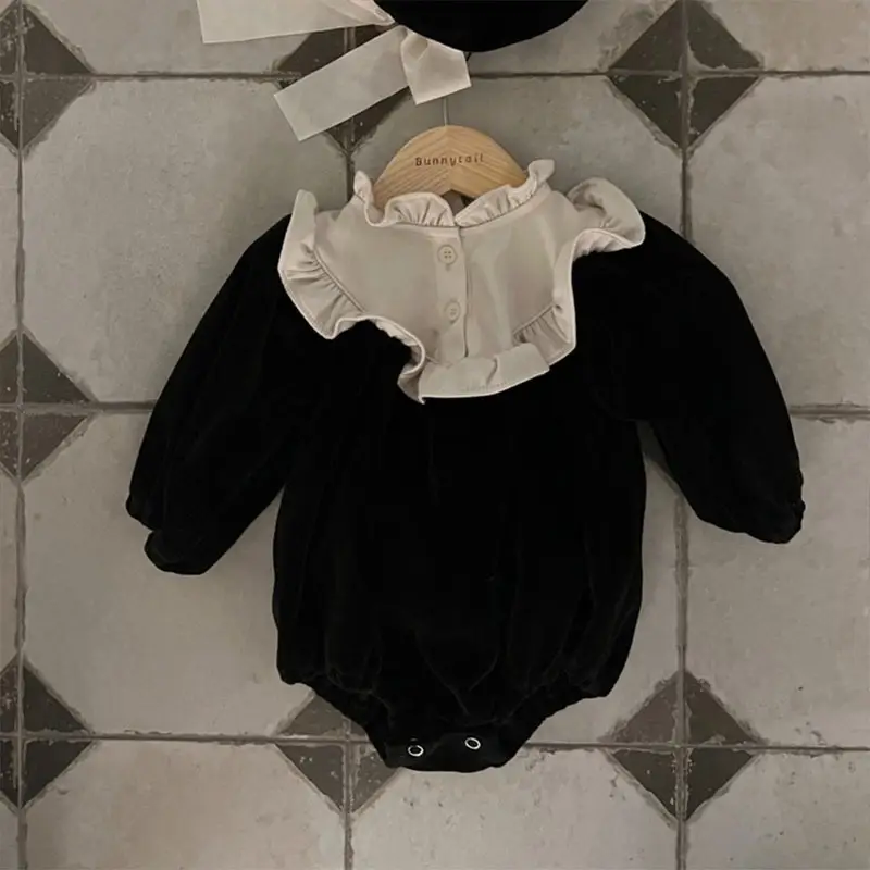 Black Korean Style Baby Girl's Fleece Outfit with Ruffled Top - Image 7