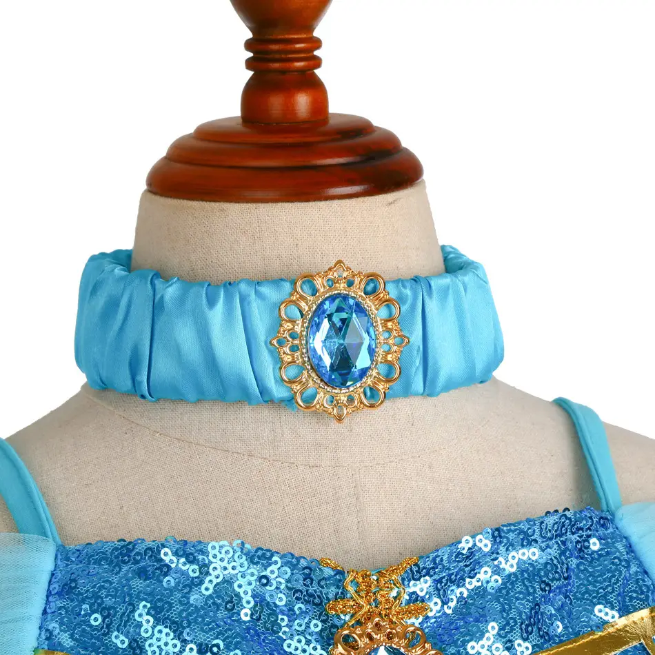 Jasmine Sequin Necklace Set Gold Plated Two-Piece — feature 10