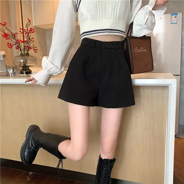 Women's Black High Waist Slimming Wool Shorts Large Size — feature 5