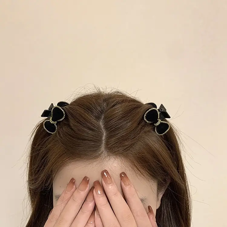 Sparkling Diamond Hairpin for Women Black Bow Small - Image 2