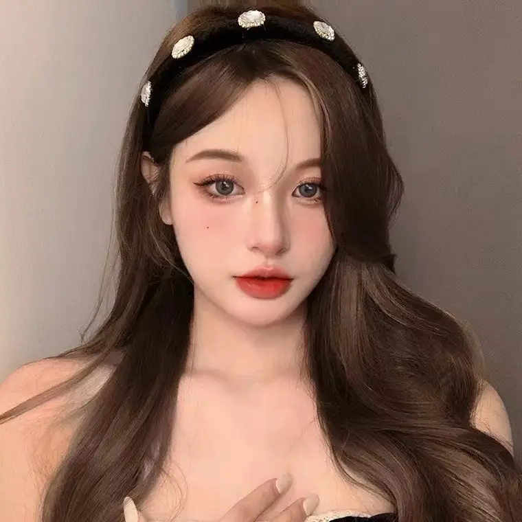 Black Rhinestone Headband for Women Winter Luxury — feature 7