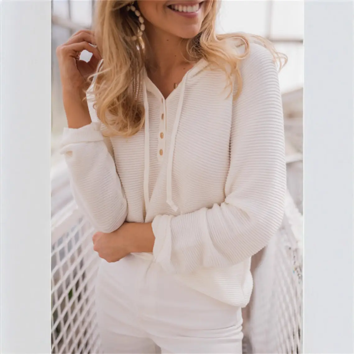 2023 White Knit Hooded Pullover for Women - Image 4
