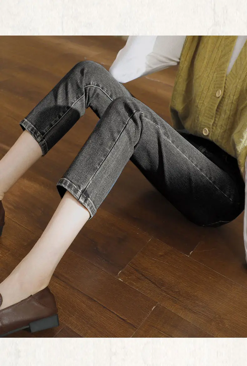 Vintage Small Straight Leg Jeans Women Blue — feature 17