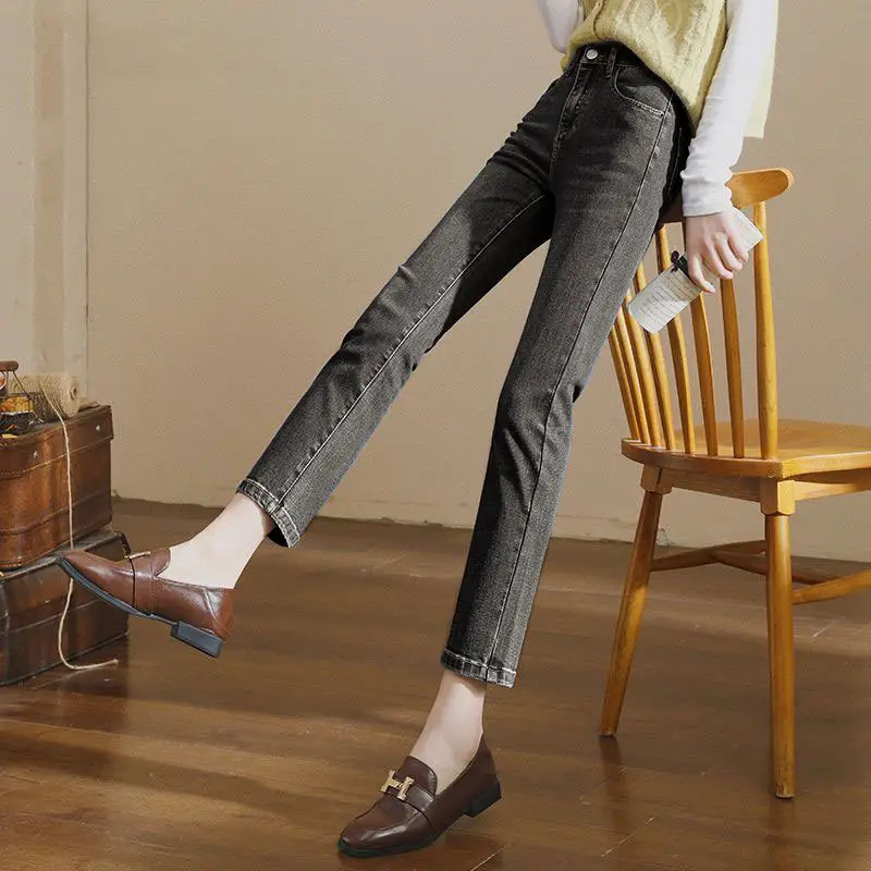 Vintage Small Straight Leg Jeans Women Blue - Image 2