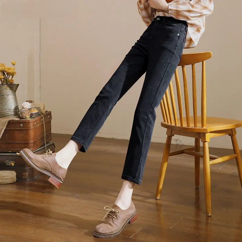 Vintage Small Straight Leg Jeans Women Blue - Image 4