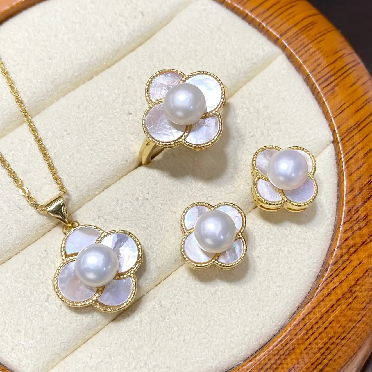 2025 Freshwater Pearl 3Pc Set Gold Plated — feature 3