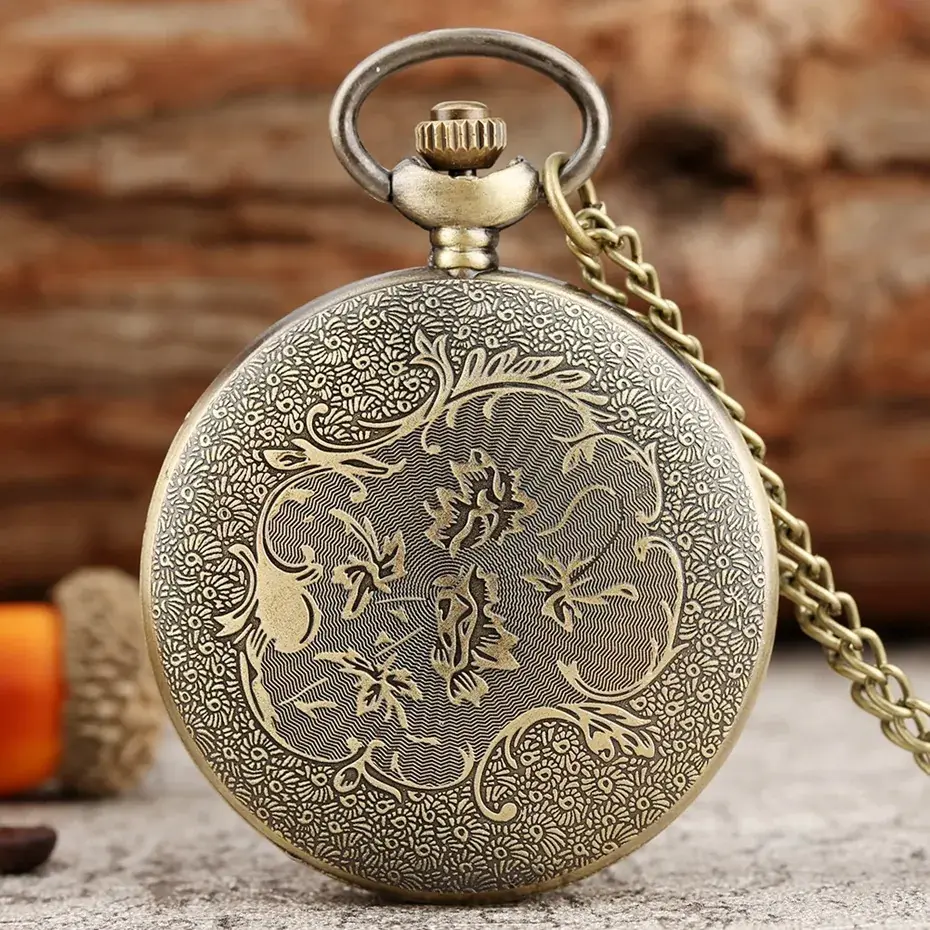 Triangular Devil Eye Pocket Watch with Wall Chain — feature 10