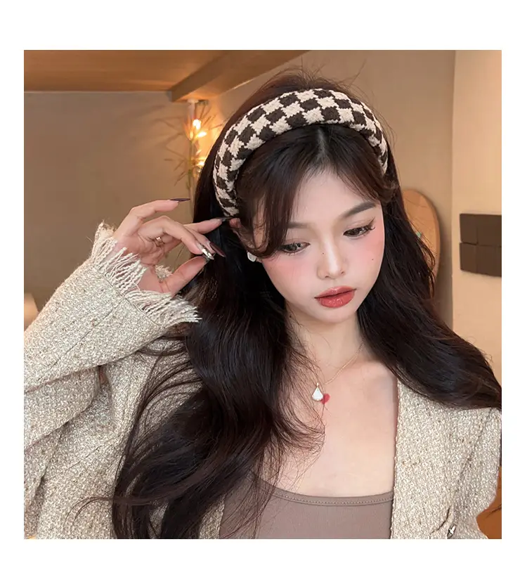 High Skull Headband Black Beige Checkered Women's Hairpin — feature 6