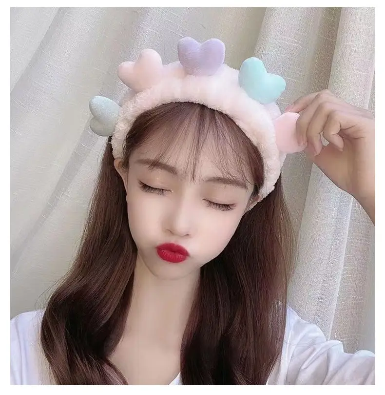 Cute Love Face Wash Headband for Women — feature 11