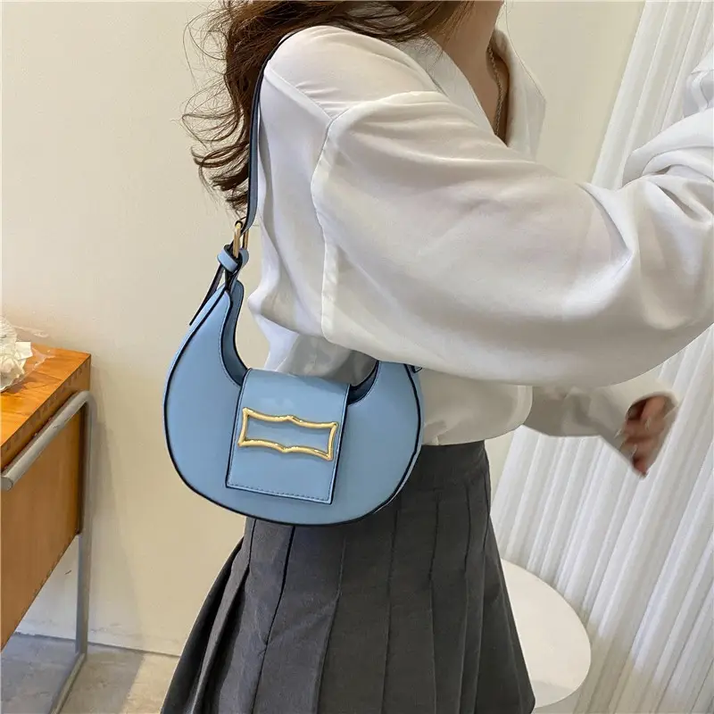 Black Fashionable Shoulder Bag for Women 2022 - Image 9