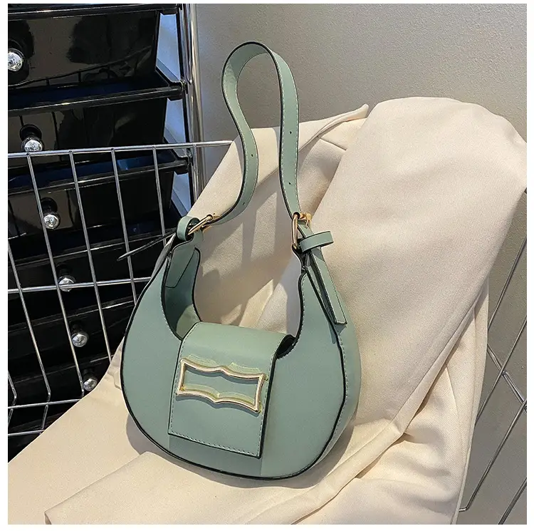 Black Fashionable Shoulder Bag for Women 2022 - Image 5