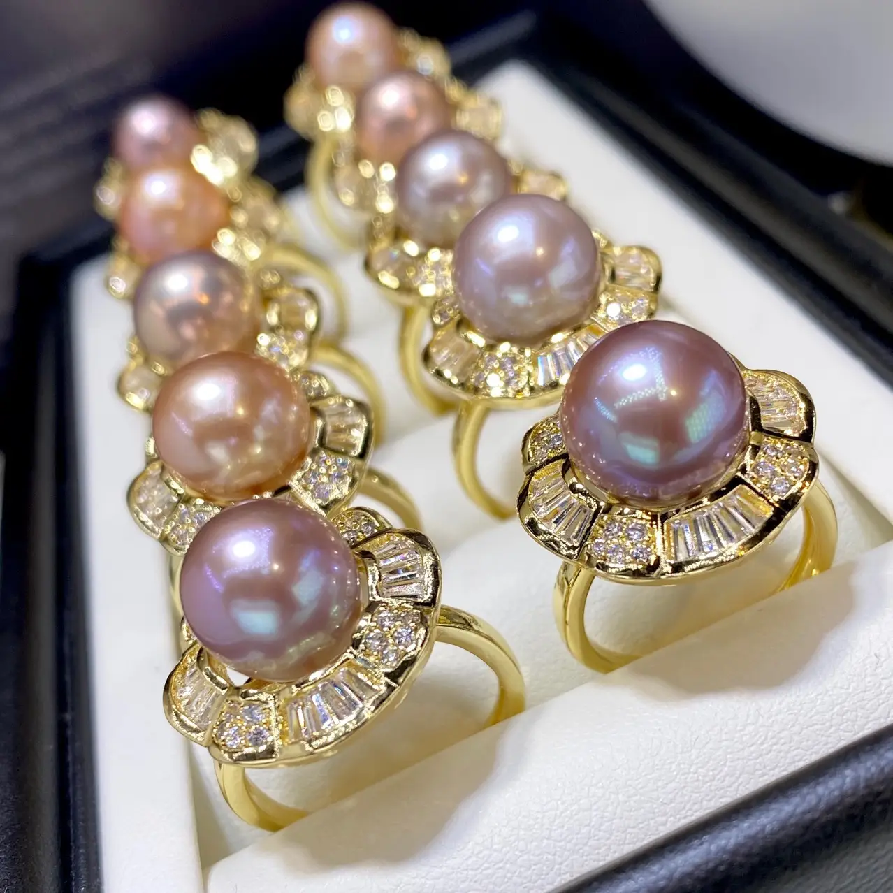 11mm Pink Pearl Ring with 18K Gold Plated Beads - Image 2