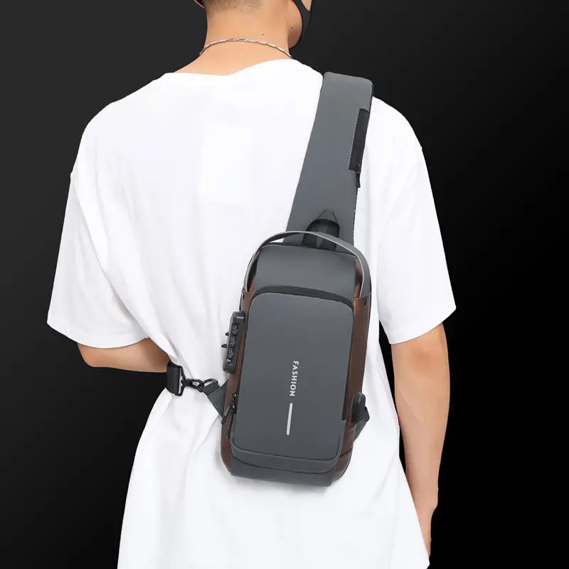 Men's Black Textured Crossbody Bag 2025 Winter — feature 2