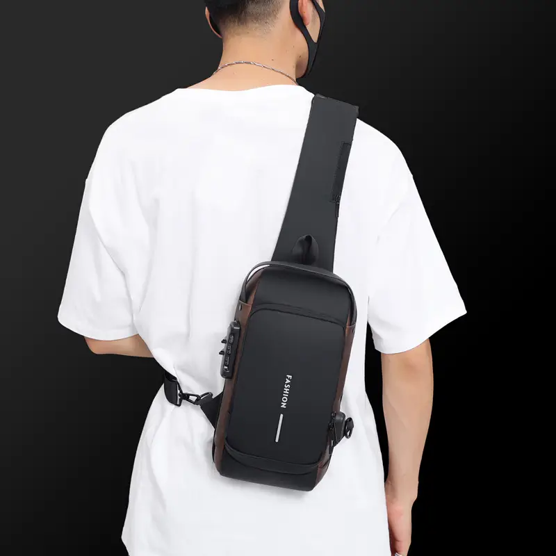 Men's Black Textured Crossbody Bag 2025 Winter — feature 5