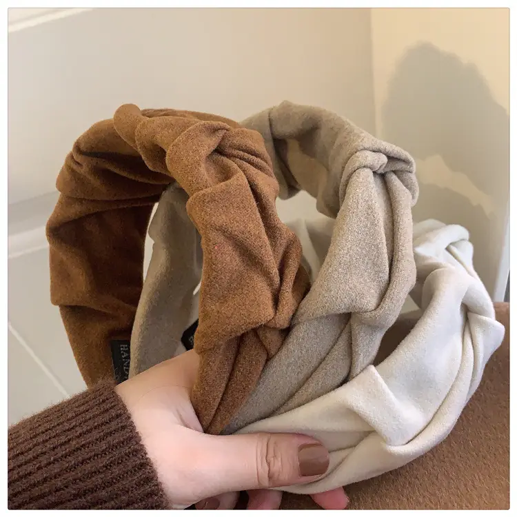 Milk Tea Pleated Wide Brim Headband 2022 Winter — feature 12