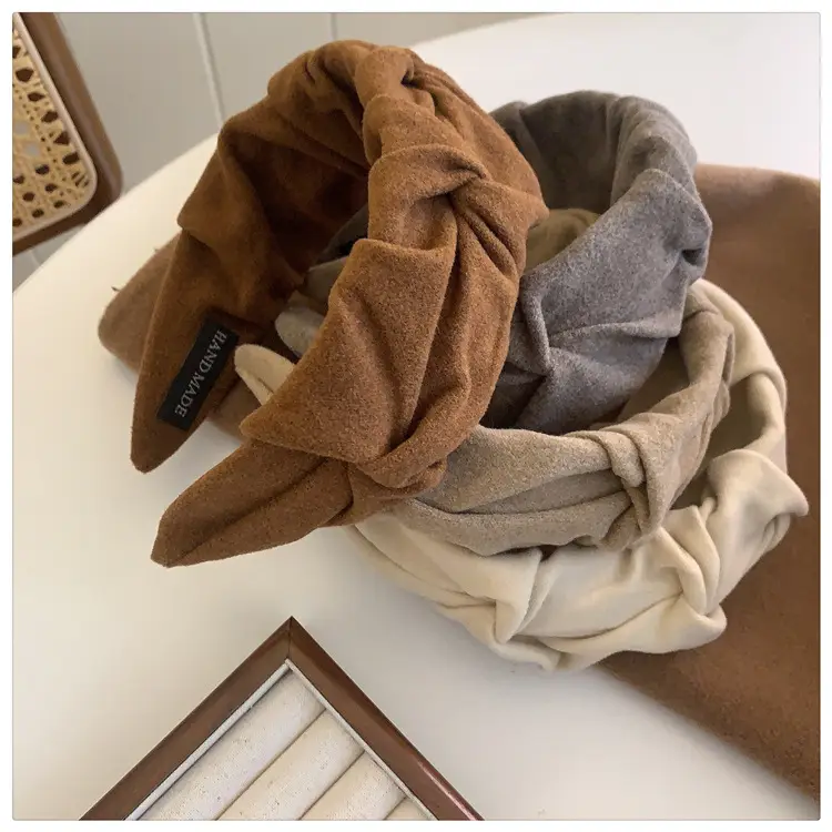 Milk Tea Pleated Wide Brim Headband 2022 Winter — feature 13