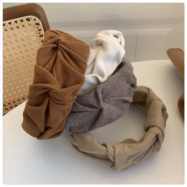 Milk Tea Pleated Wide Brim Headband 2022 Winter — feature 14