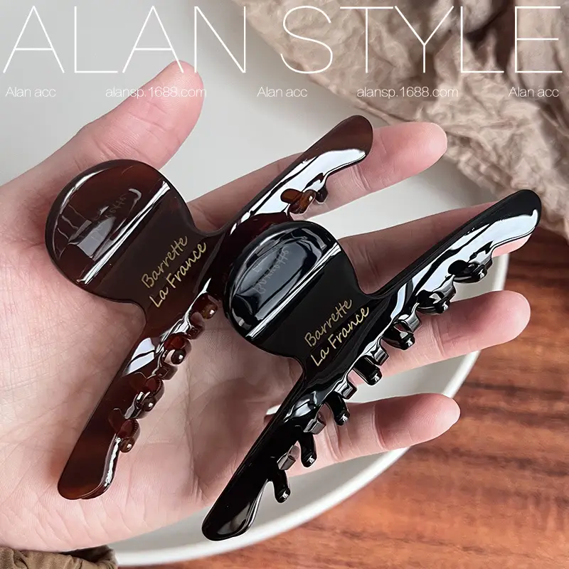 Women's Acetic Acid Coffee Shark Hair Clip Large — feature 8