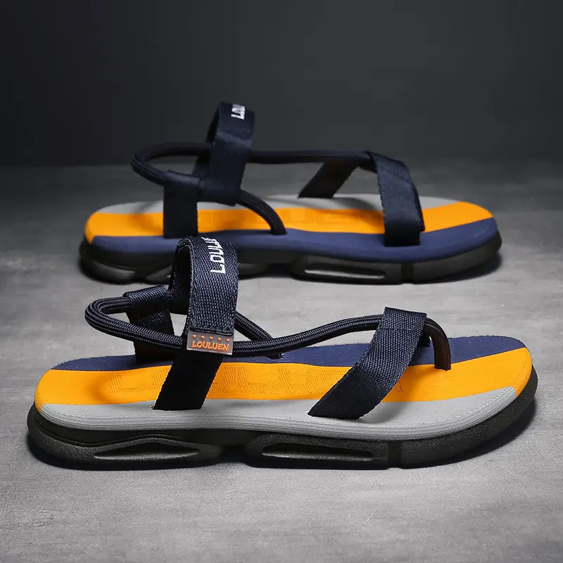 2022 Green Korean Style Men's Beach Sandals
